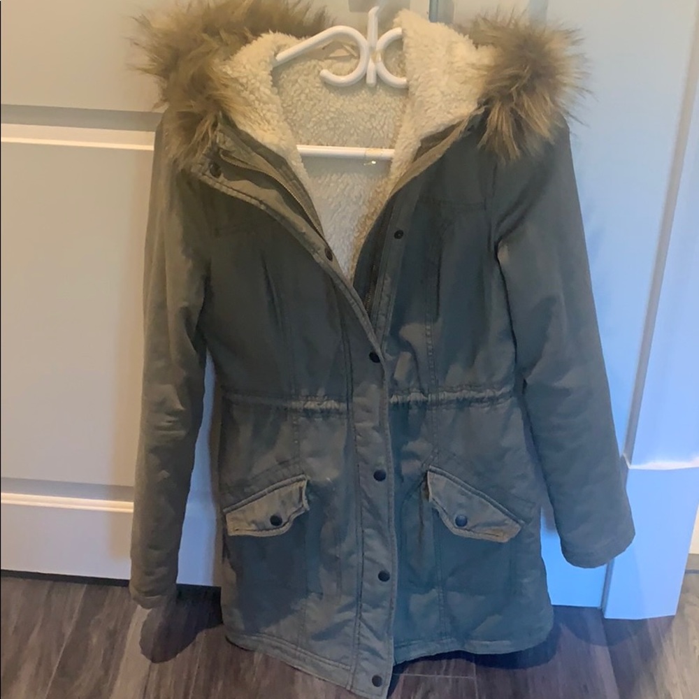 Hollister Sherpa Lined Parka Jacket Olive Green